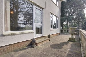 Patio (Lounge Access)- click for photo gallery